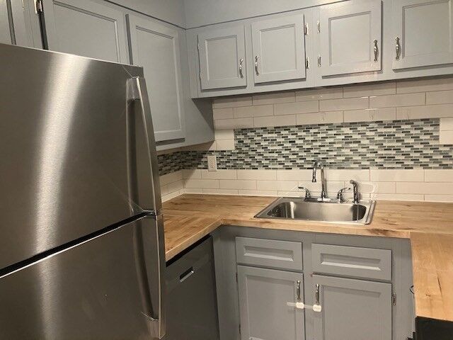 Property Photo:  116 Trapelo Rd 6  MA 02452 