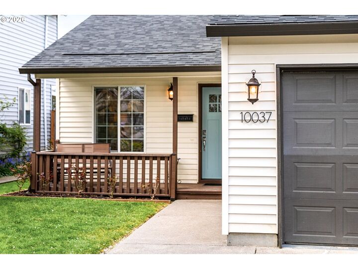 Property Photo: 10037 N Polk Ave OR 97203