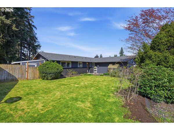 Property Photo:  6216 NE 98th Ave  WA 98662 
