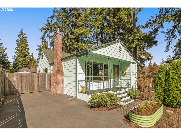 Property Photo:  12605 SE Holgate Blvd  OR 97236 
