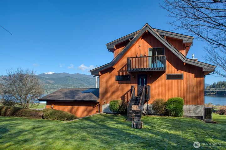 Property Photo: 667 Wyatt Lane W WA 98380