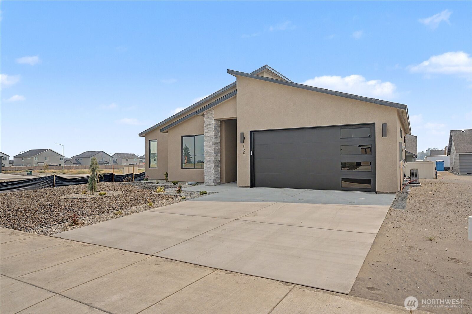 Property Photo: 4307 W Surf Scoter Street WA 98837