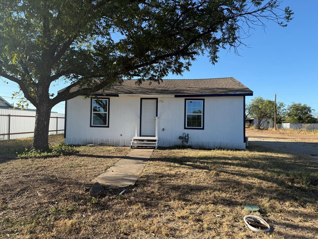 Property Photo:  1517 Culberson Street  TX 76903 