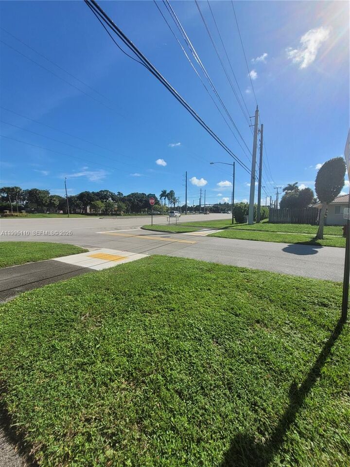 Property Photo: 22028 Acapulco Ct FL 33428