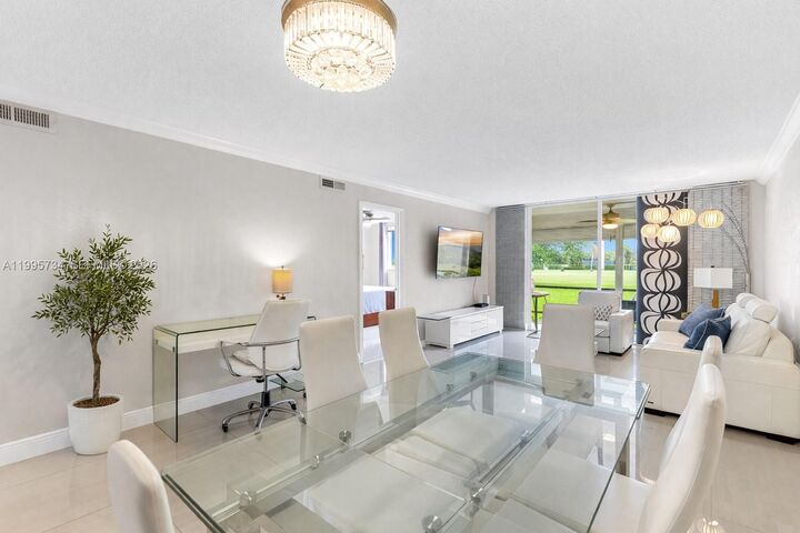 Property Photo:  9200 W Hollybrook Lake Drive 102  FL 33025 