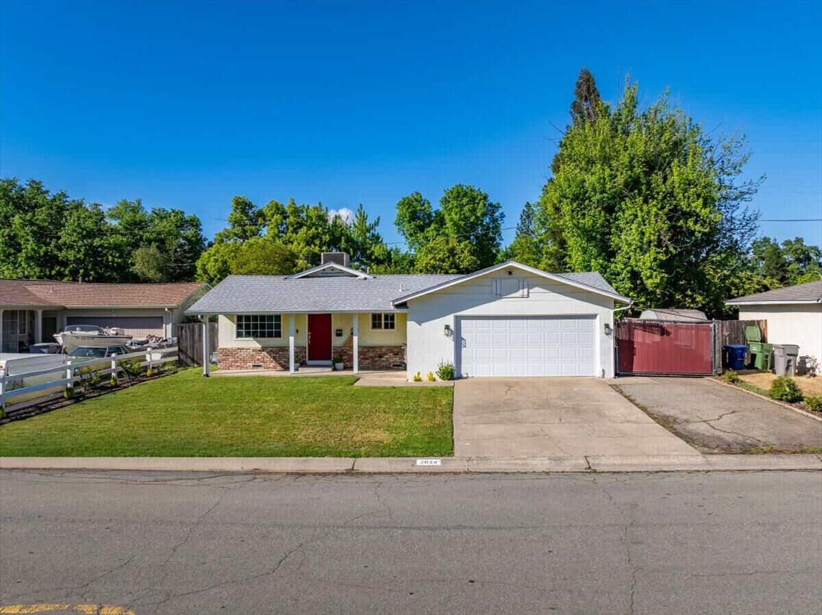 Property Photo:  2034 Westwood Avenue  CA 96001 