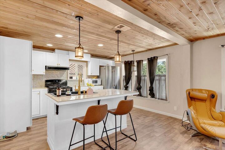 Property Photo:  821 Saint Marks Street  CA 96003 