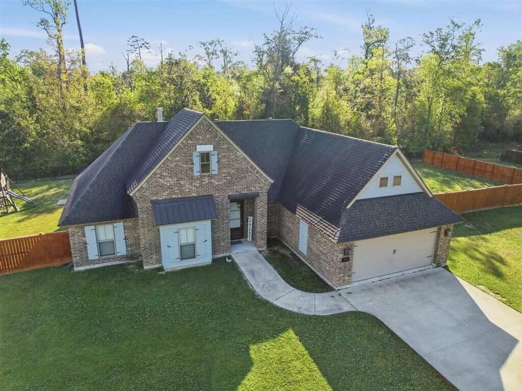 Property Photo: 2096 Campfire Road LA 70611