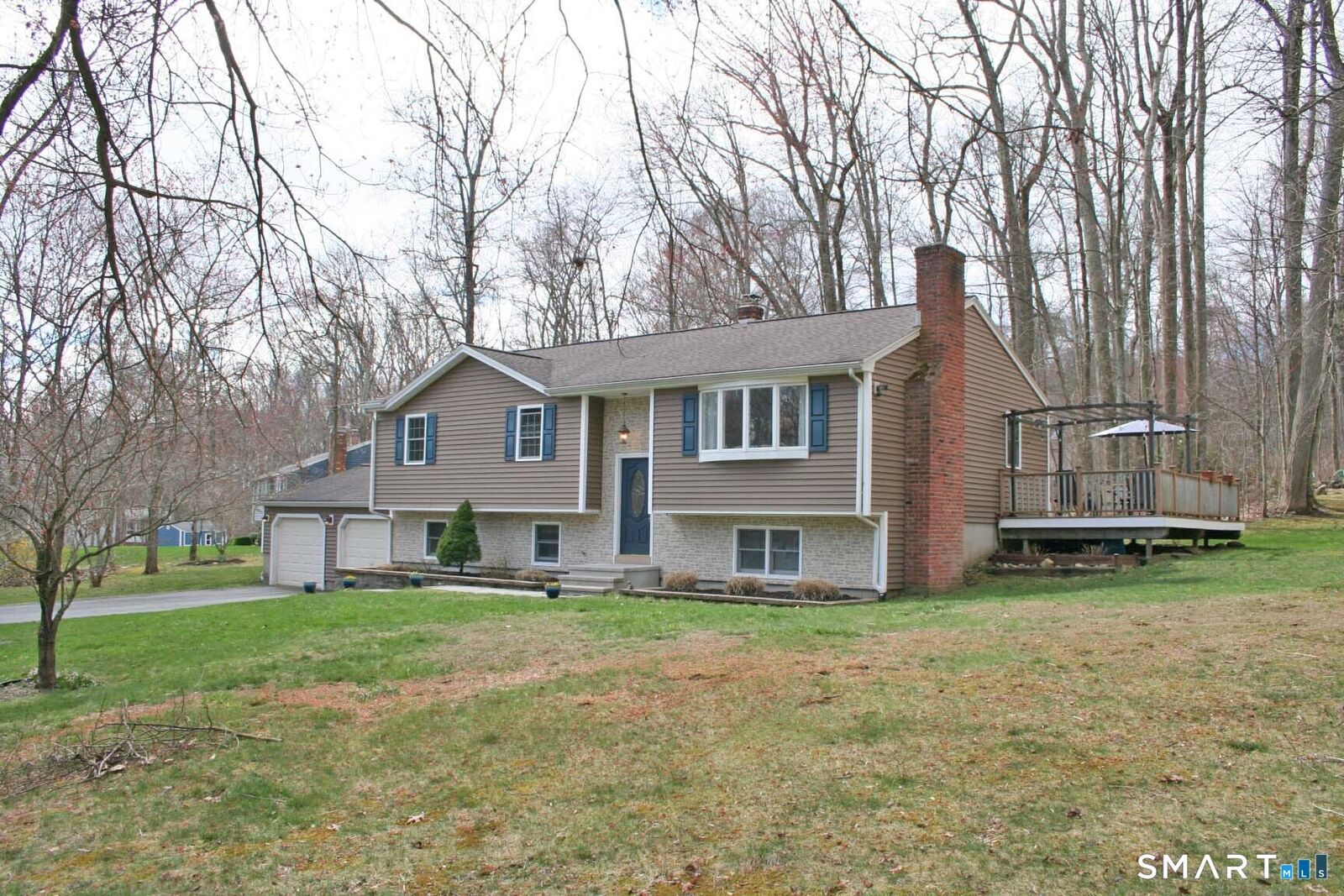 Property Photo:  45 Crestwood Drive  CT 06424 