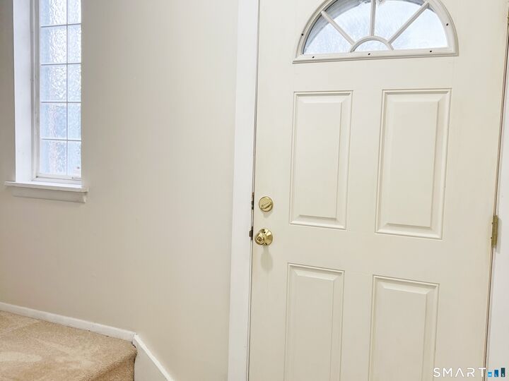 Property Photo:  94 Wakefield Circle 94  CT 06118 