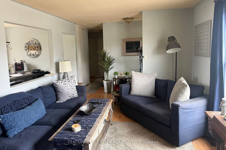 Property Photo:  227 Pine Drive  ON L4N 4H6 