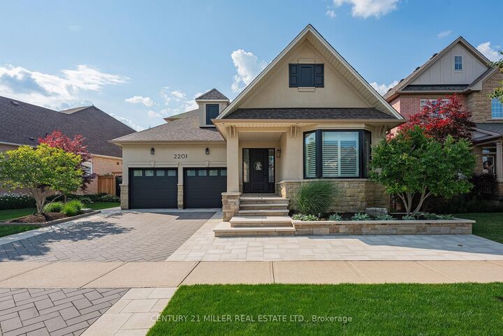 Photo de la propriété:  2201 Rochester Circle  ON L6M 5E3 