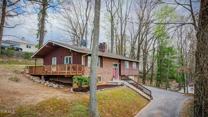 Property Photo: 3937 Ridgeline Drive TN 37664