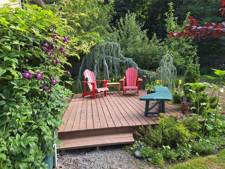 Property Photo: 2020 Grilse Rd BC V0R 1X7