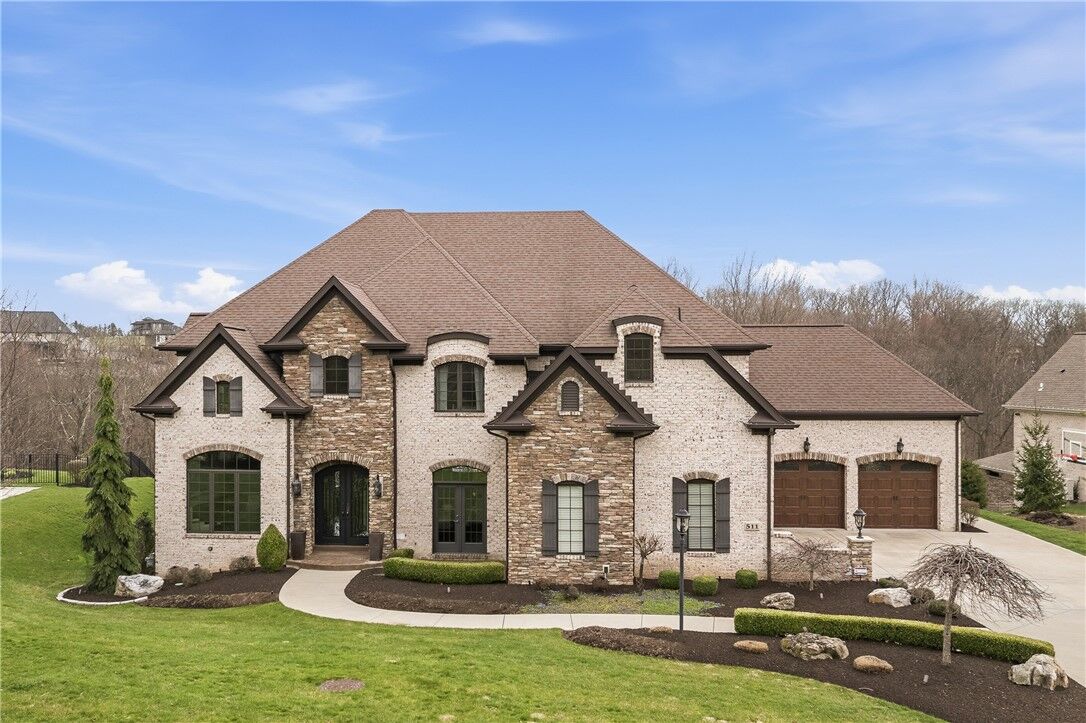 Property Photo:  511 Langdon Drive  PA 15044 
