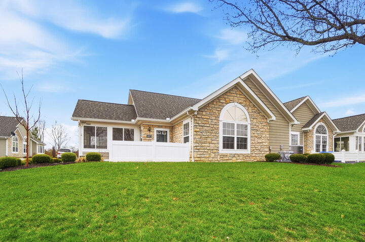 Property Photo: 4662 Cobblestone Drive OH 45371