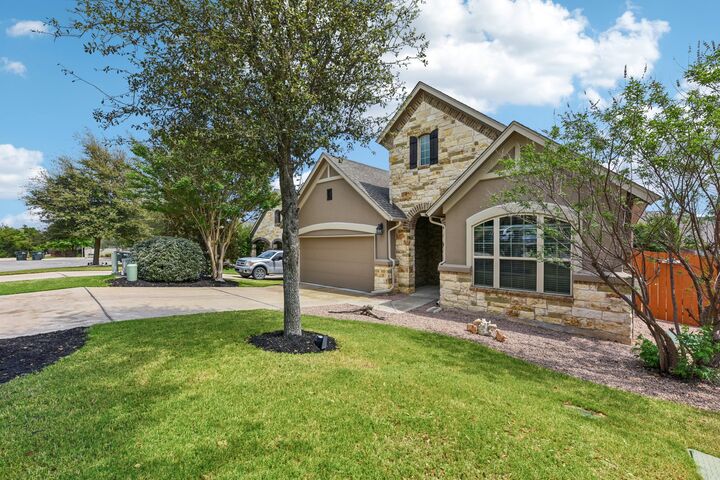 Property Photo: 5521 Brady Bayou Cove TX 78738
