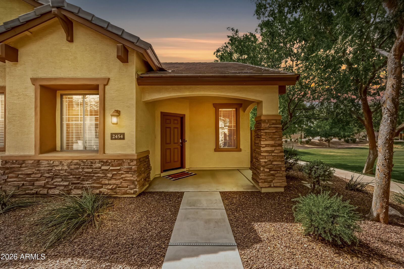 Property Photo:  2454 E Vermont Drive  AZ 85295 