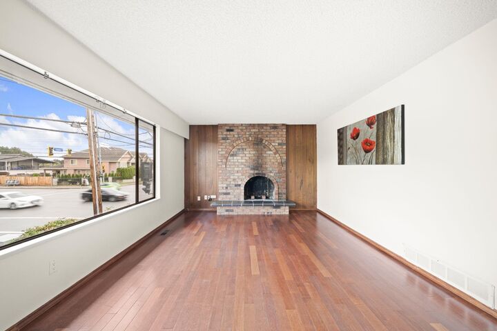 Property Photo: 9920 Francis Road BC V6Y 1B3