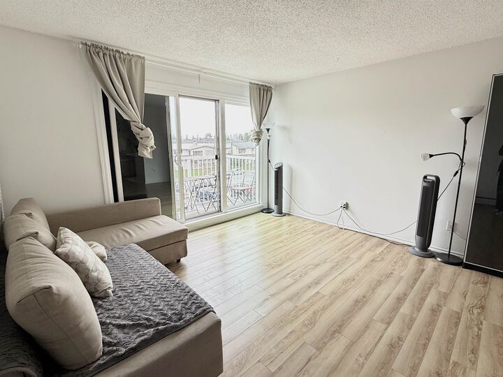 Property Photo: 7280 Lindsay Road 304 BC V7C 3M6