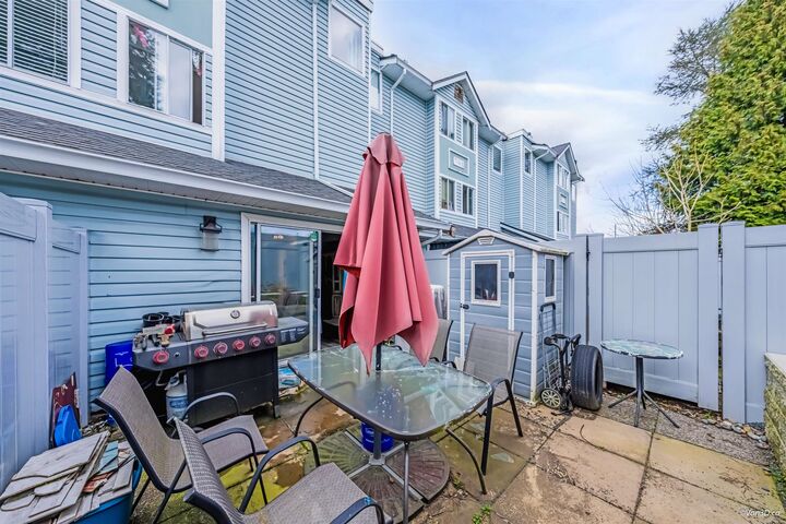 Property Photo: 22411 124 Avenue 35 BC V2X 0H5