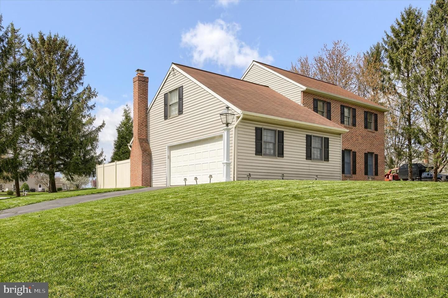 Property Photo:  901 Jade Avenue  PA 17601 