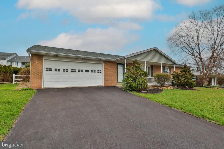 Property Photo:  3025 Oakland Drive  PA 18067 