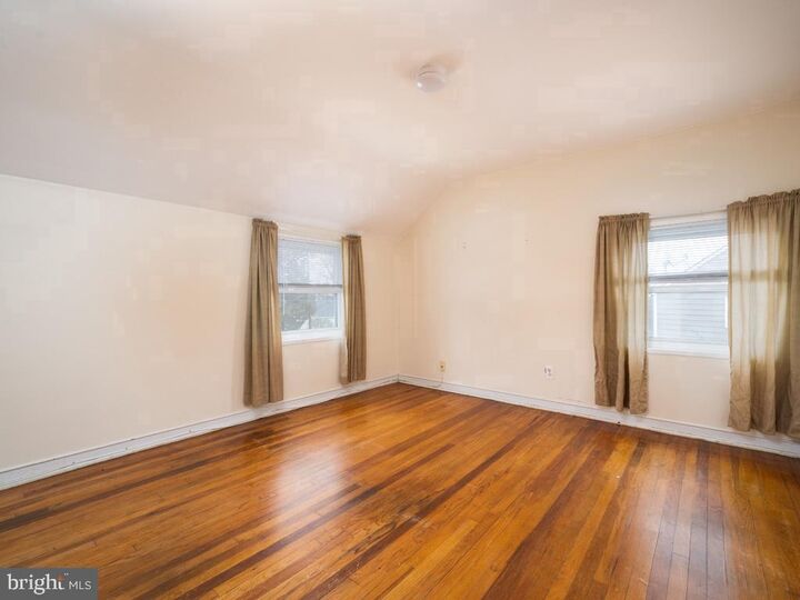 Property Photo:  1017 S Edison Street S  VA 22204 