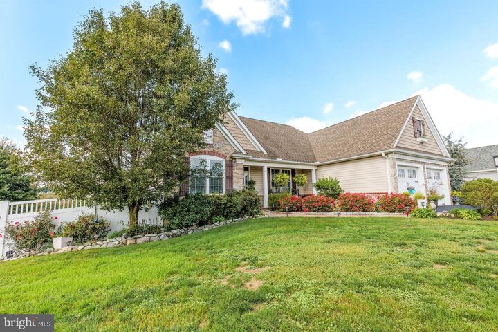 Property Photo:  132 Creekview Drive  PA 17562 