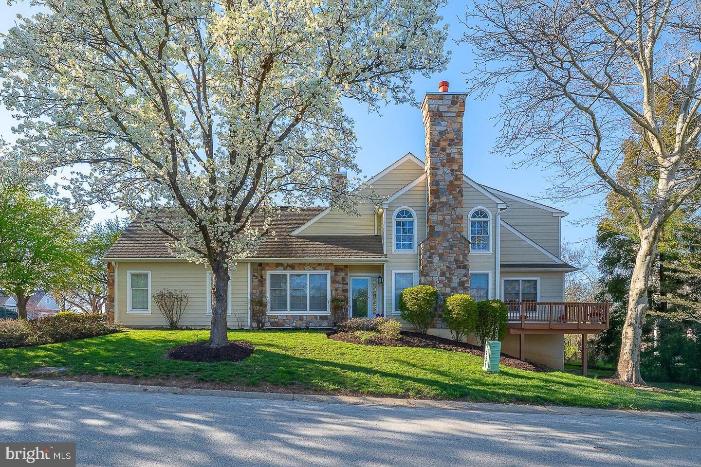 Property Photo:  48 Longview Circle 48  PA 19312 