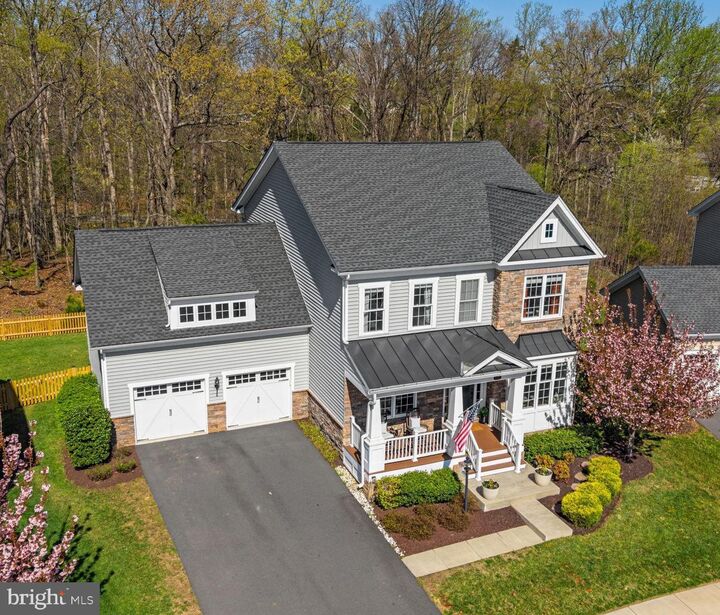 Property Photo: 41182 Turtle Dove Circle VA 20105