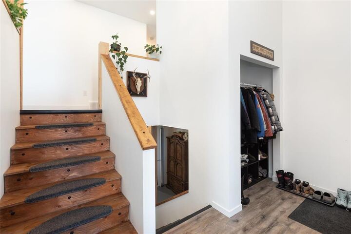 Property Photo: 24 High Point Lane MB R5G 0C5