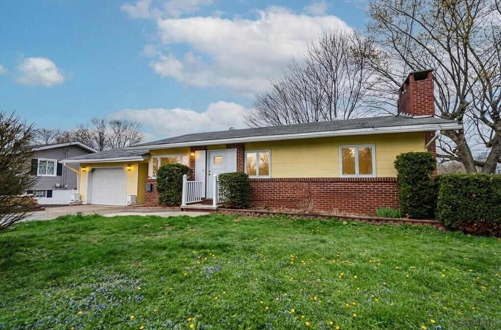 Property Photo:  1216 Erickson Drive  PA 15904 