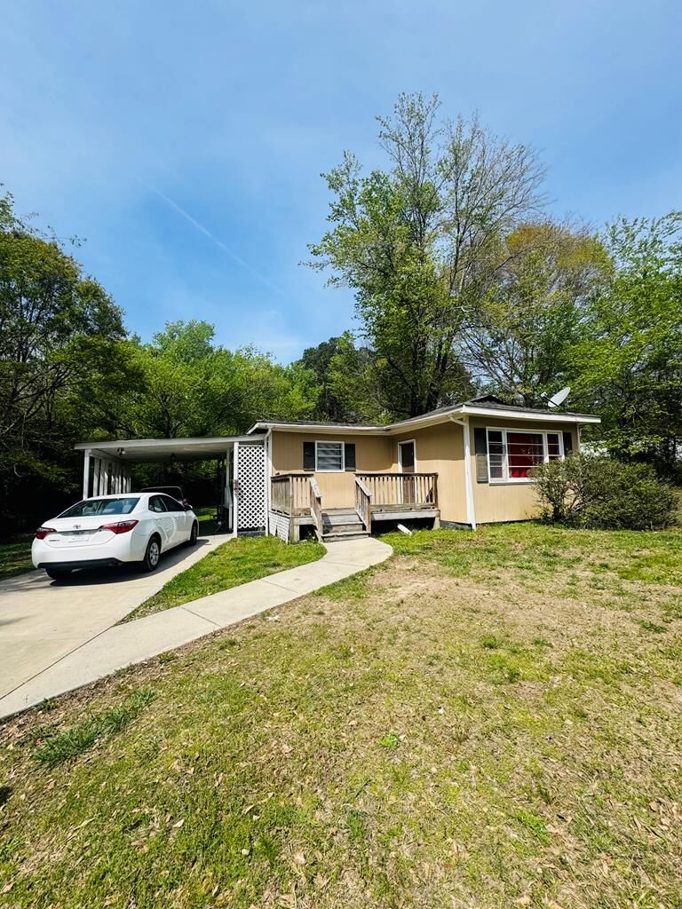 Property Photo:  211 Holcomb Road  GA 30721 