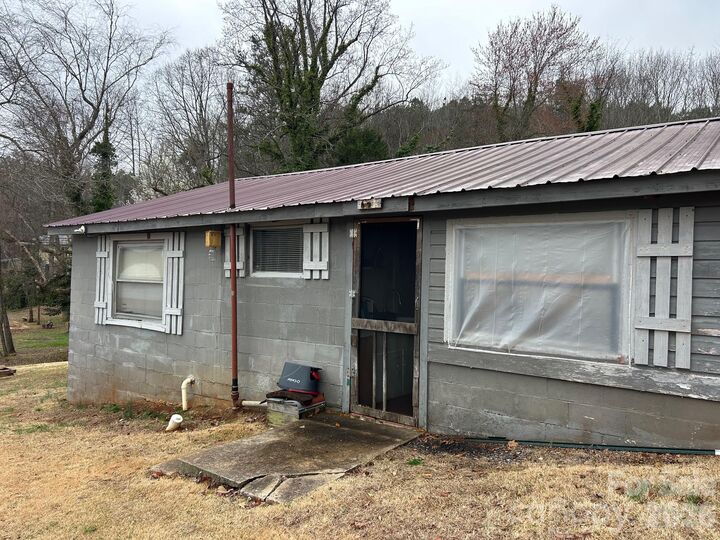 Property Photo:  4237 Laurel Hill Road  NC 28610 