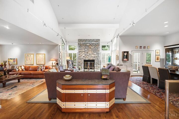 Property Photo:  107 Bentwood Court  OH 45241 