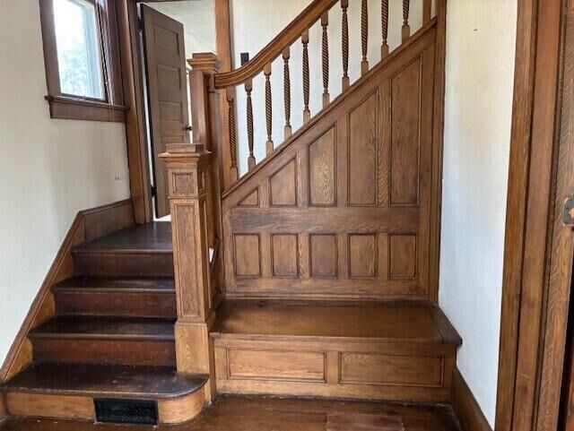 Property Photo: 219 Coshocton Avenue OH 43050