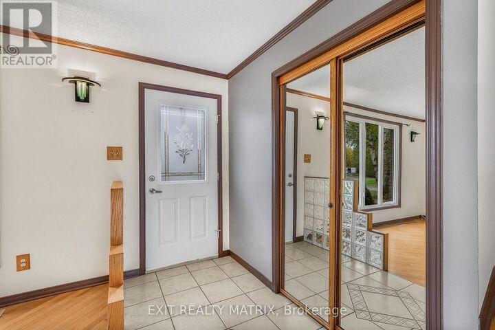 Property Photo:  29 Louise Crescent  ON K0A 1W0 