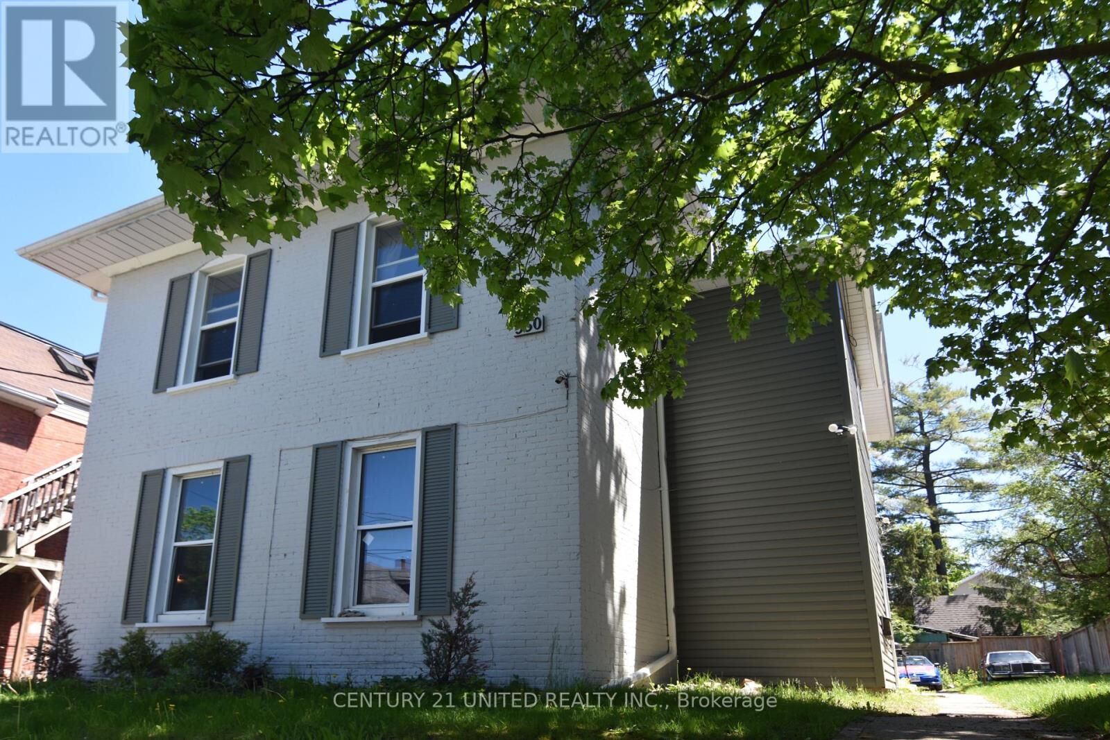 Property Photo:  550 Aylmer Street North  ON K9H 3W7 