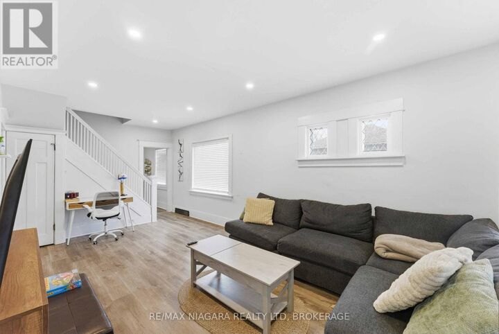 Property Photo:  5033 Willmott Street  ON L2E 2A2 