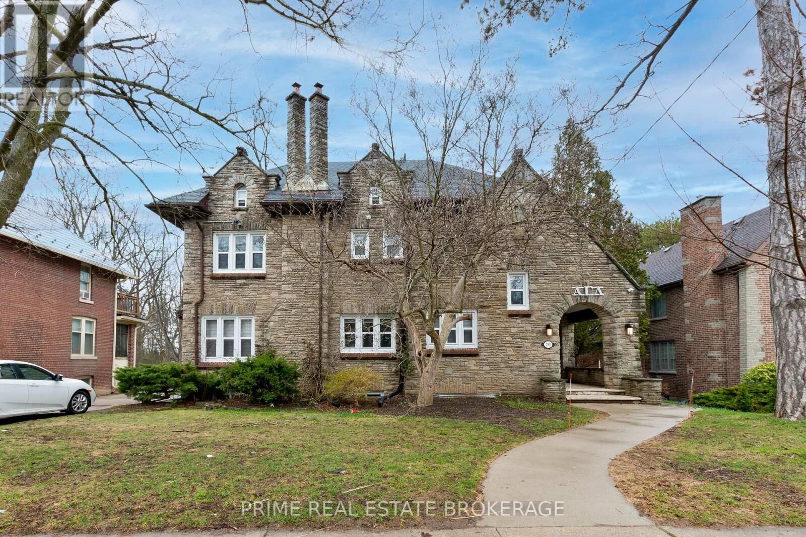 Property Photo: 290 Huron Street ON N6A 2J9