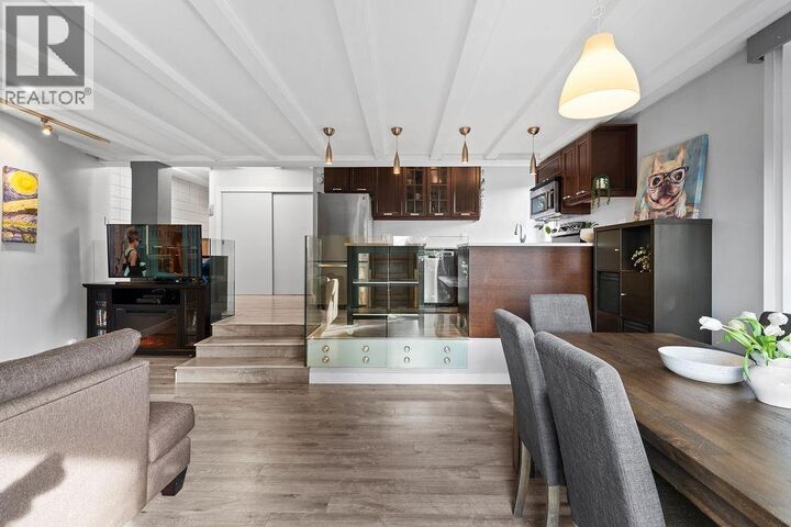 Photo de la propriété: 341 Mahon Avenue 201 BC V7M 3E1