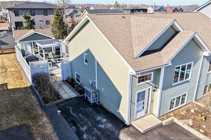 Photo de la propriété:  111 Holland Drive  NB E1G 0X5 