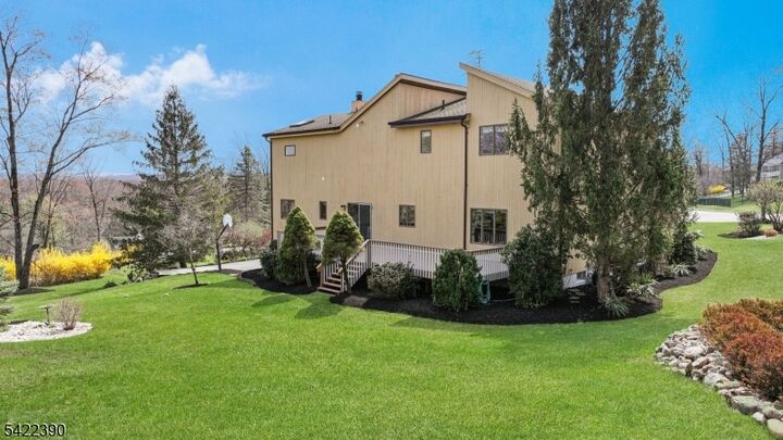 Property Photo: 17 Sherbrooke Dr NJ 07035