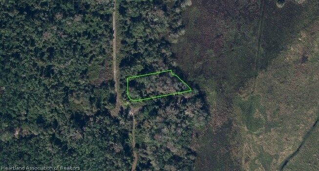 Property Photo:  601 Lakesedge Drive  FL 33852 