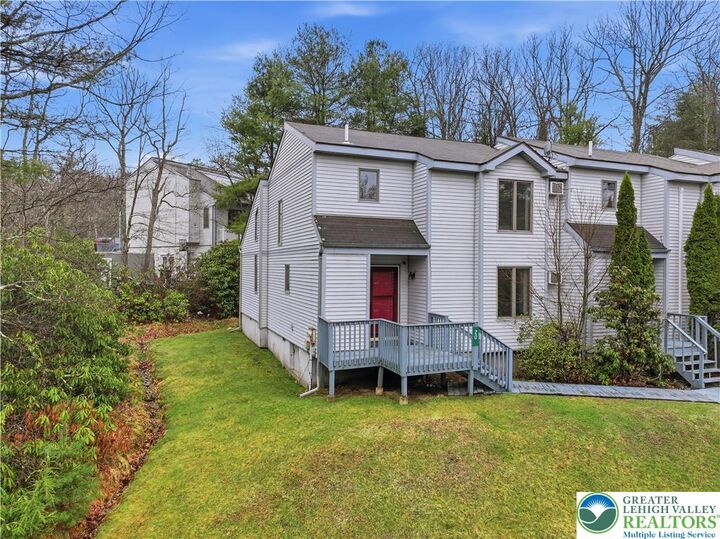 Property Photo: 20 Gregory Place PA 18624