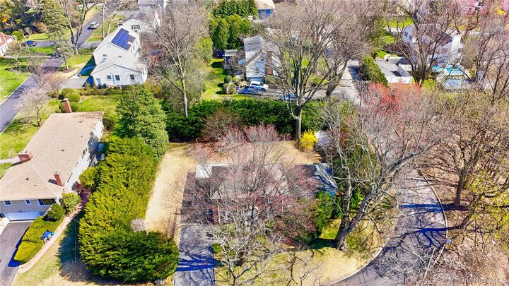 Property Photo:  61 Kathwood Road  NY 10607 