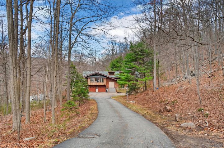 Property Photo:  31 Deer Ridge Road  NY 10524 
