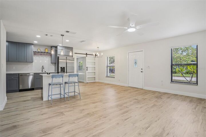 Property Photo: 1404 Davidson Street FL 32804