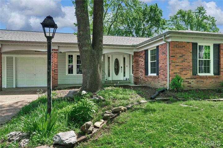 Property Photo: 1944 Pepperrell Drive MO 63146